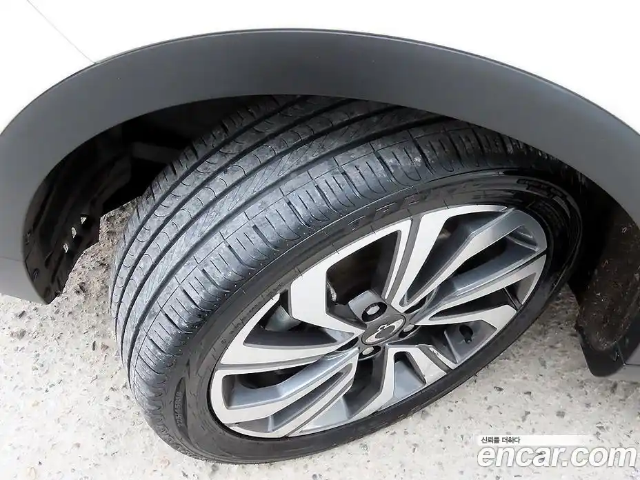 SsangYong TIBOLI 2019 1.6 Автомат в Москве № 818937, фото 20