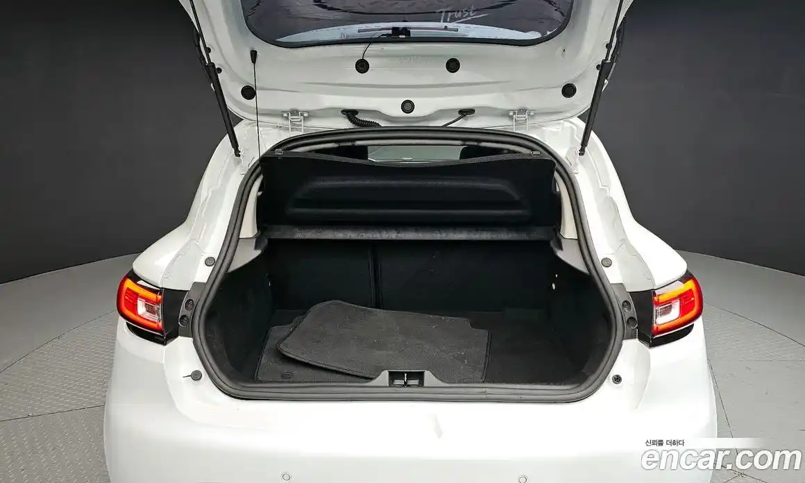 Renault Cilo 2018 1.5 Автомат в Москве № 853733, фото 20