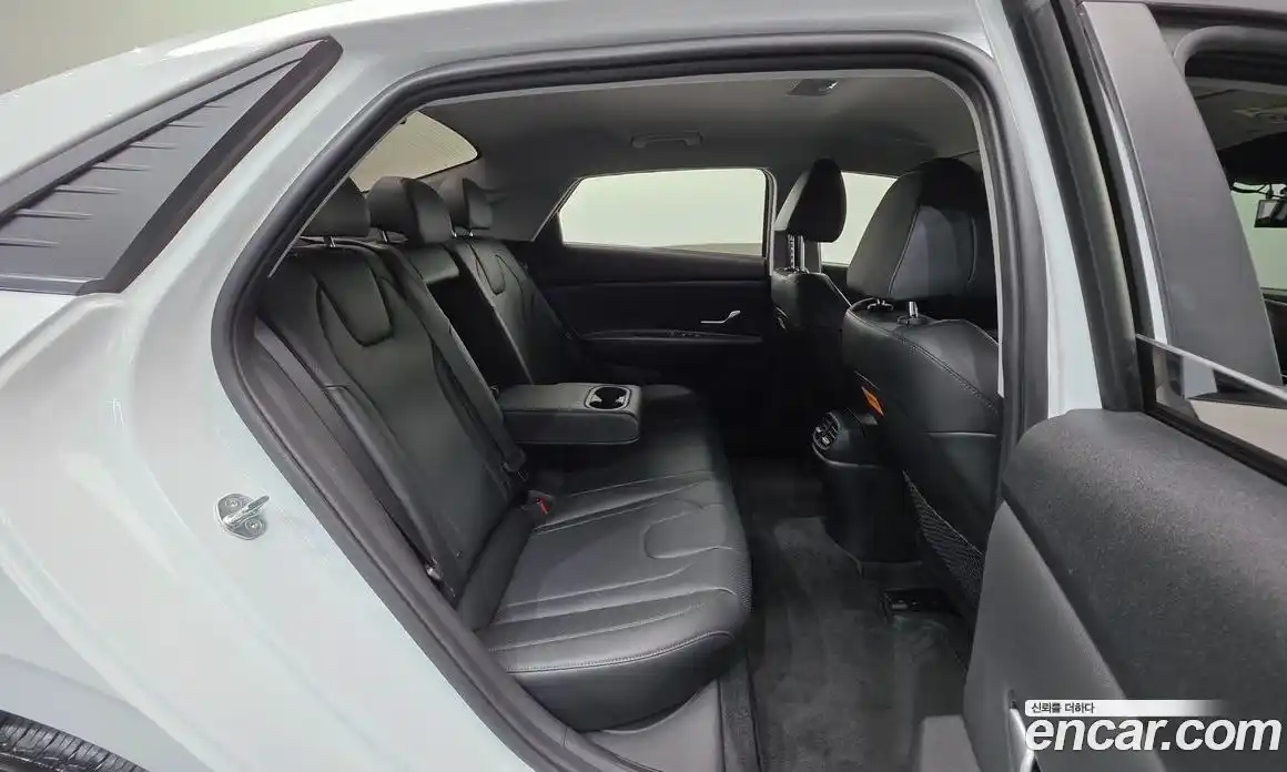 Hyundai Avante 2021 1.6 Автомат в Москве № 854094, фото 19