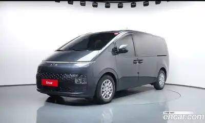 Hyundai Staria, 2022