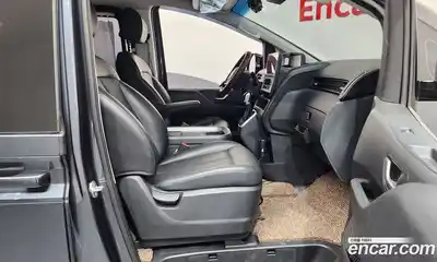 Hyundai Staria 2022 3.5 Автомат в Москве № 854226, миниатюра 11