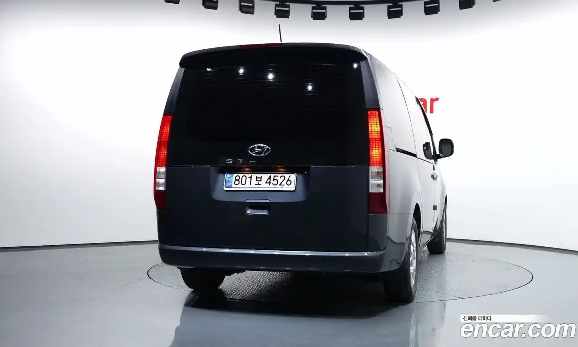 Hyundai Staria 2022 3.5 Автомат в Москве № 854226, фото 4