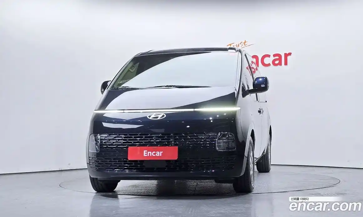 Hyundai Staria 2024 2.2 Автомат в Москве № 854432, фото 3