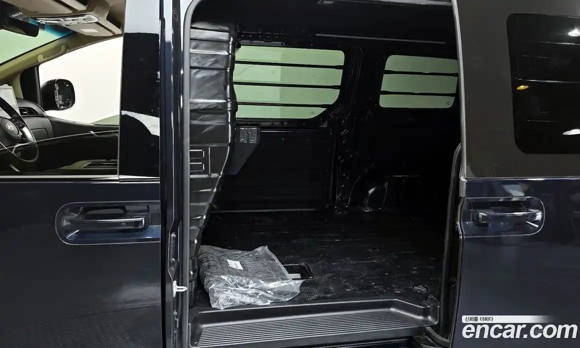 Hyundai Staria 2024 2.2 Автомат в Москве № 854432, фото 10