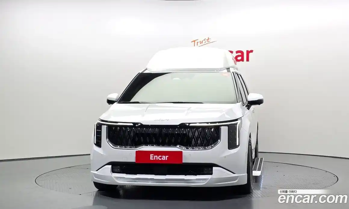 Kia Canival 2024 3.5 гидро в Москве № 854990, фото 3