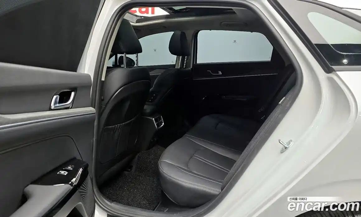 Kia K5 2025 2.0 Автомат в Москве № 855099, фото 11