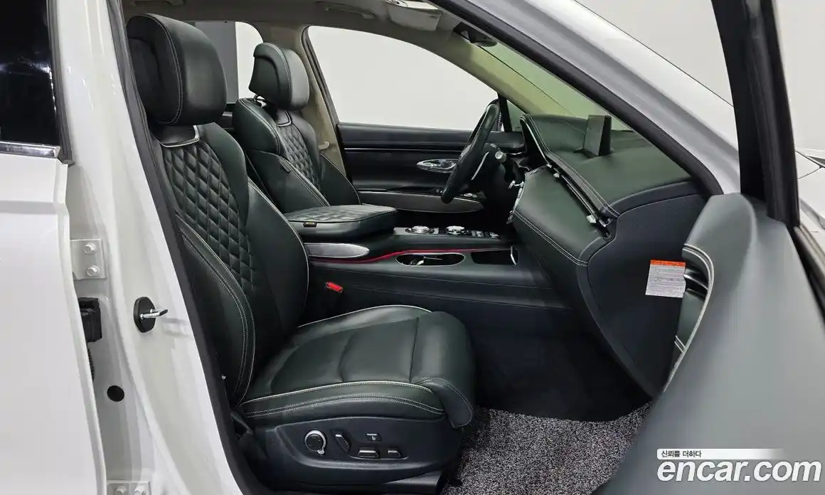 Genesis GV70 2022 0.1 Автомат в Москве № 855945, фото 11