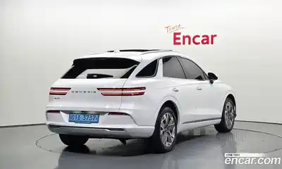 Genesis GV70 2022 0.1 Автомат в Москве № 855945, миниатюра 2