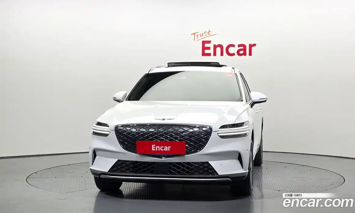 Genesis GV70 2022 0.1 Автомат в Москве № 855945, фото 3