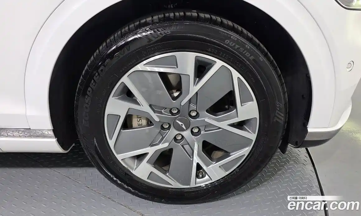 Genesis GV70 2022 0.1 Автомат в Москве № 855945, фото 5