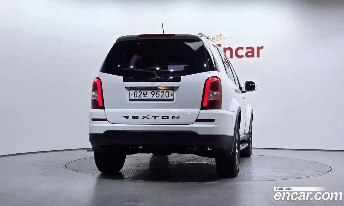 SsangYong Rexton 2017 2.2 Автомат в Москве № 856546, фото 4