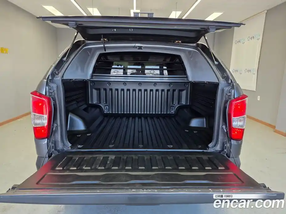 SsangYong Rexton 2018 2.2 Автомат в Москве № 857064, фото 19