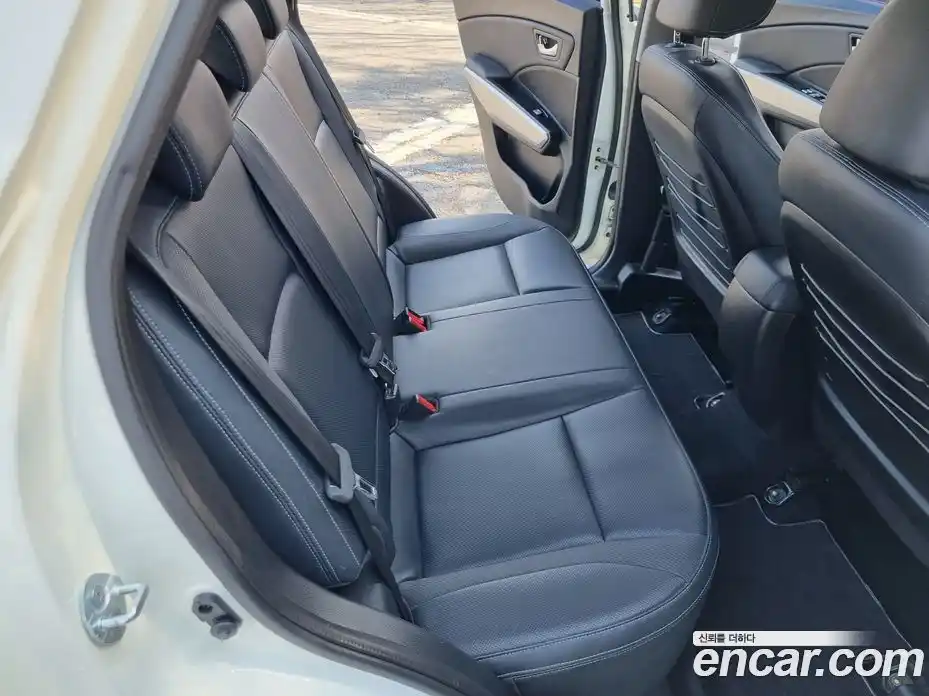 SsangYong TIBOLI 2015 1.6 Автомат в Москве № 857085, фото 14