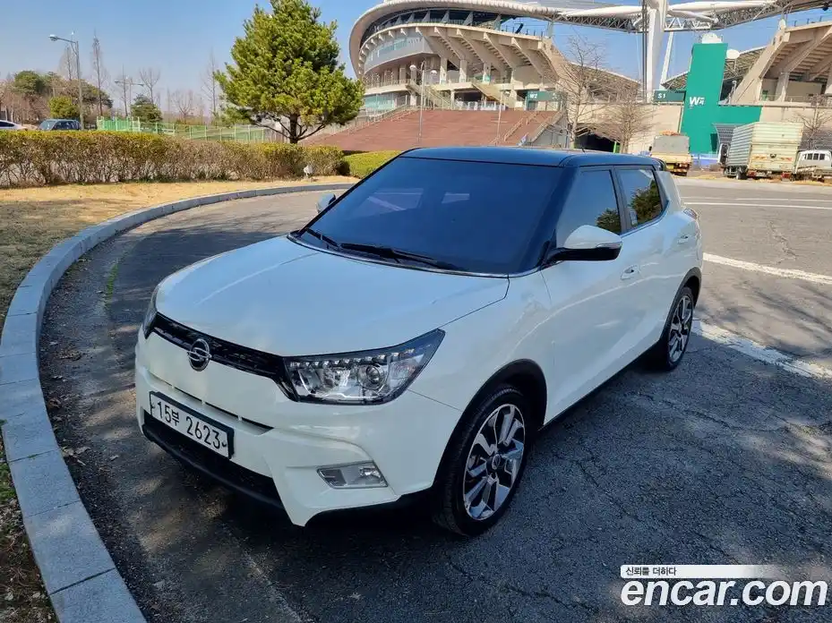 SsangYong TIBOLI 2015 1.6 Автомат в Москве № 857085, фото 2