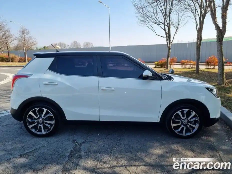 SsangYong TIBOLI 2015 1.6 Автомат в Москве № 857085, фото 5