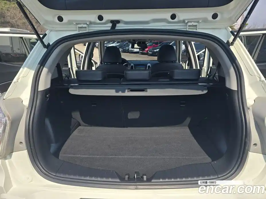 SsangYong TIBOLI 2015 1.6 Автомат в Москве № 857197, фото 11