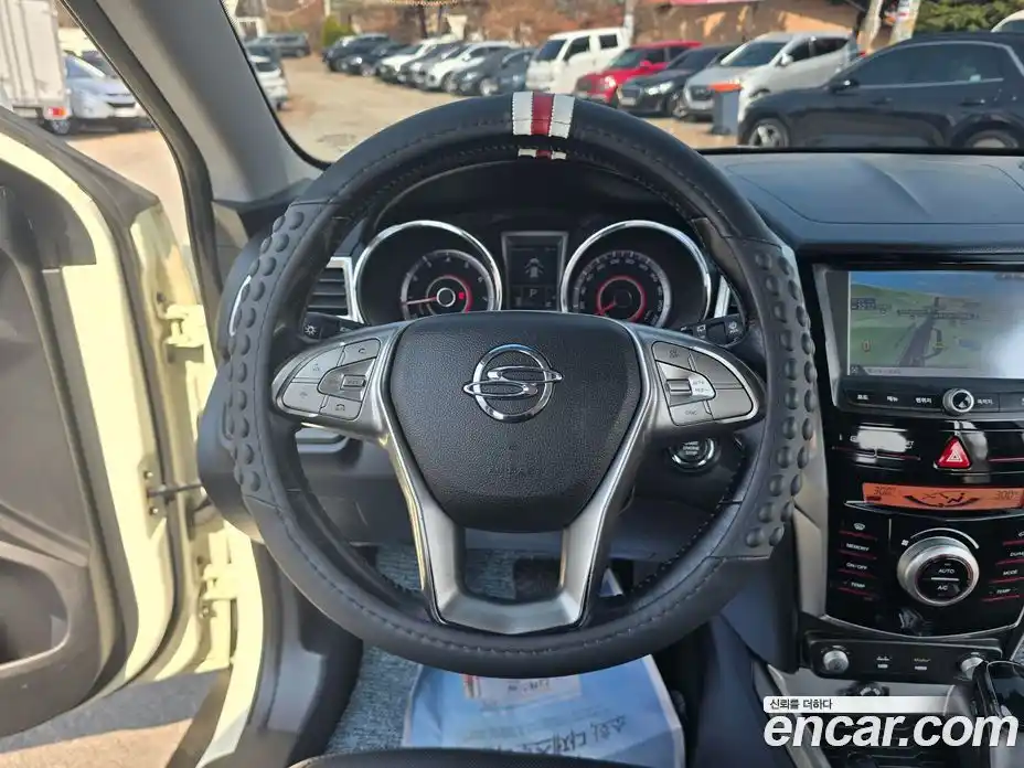 SsangYong TIBOLI 2015 1.6 Автомат в Москве № 857197, фото 18