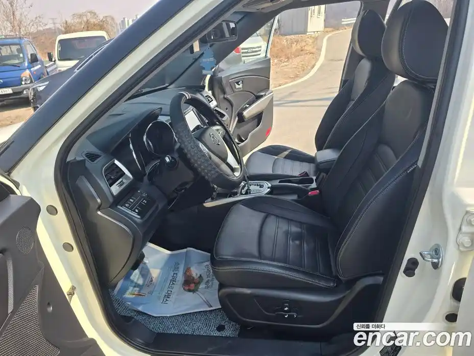 SsangYong TIBOLI 2015 1.6 Автомат в Москве № 857197, фото 7