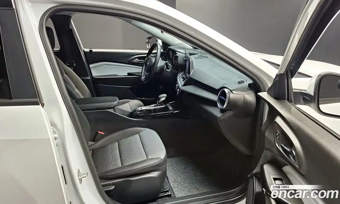 Chevrolet Trax 2024 1.2 гидро в Москве № 857333, фото 11