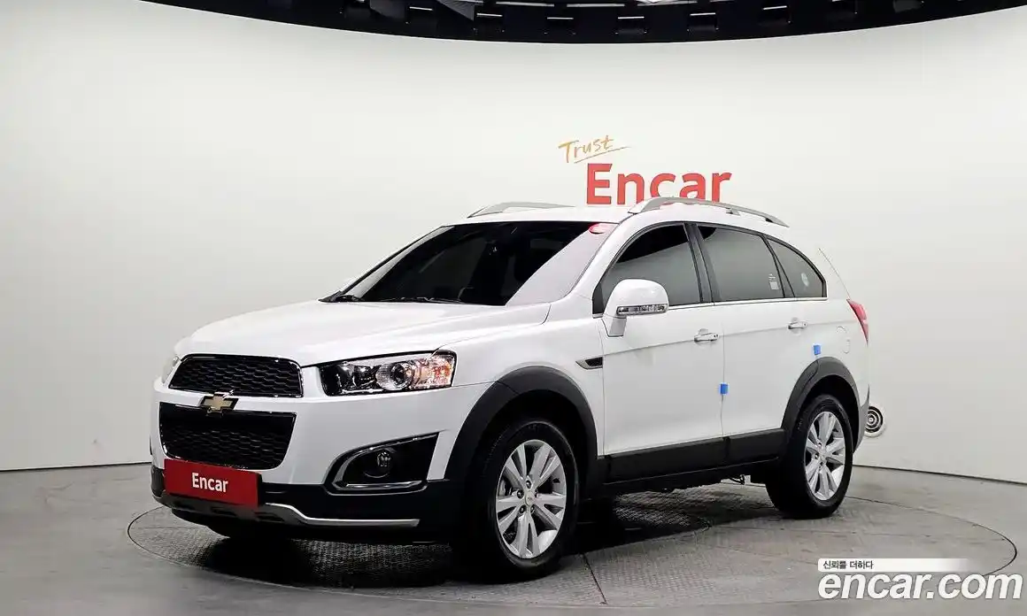 Chevrolet Captiva 2015 2.0 Автомат в Москве № 857694, фото 1