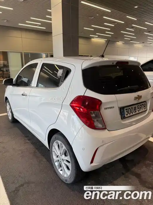 Chevrolet Spark 2021 1.0 Вариатор в Москве № 857781, фото 2