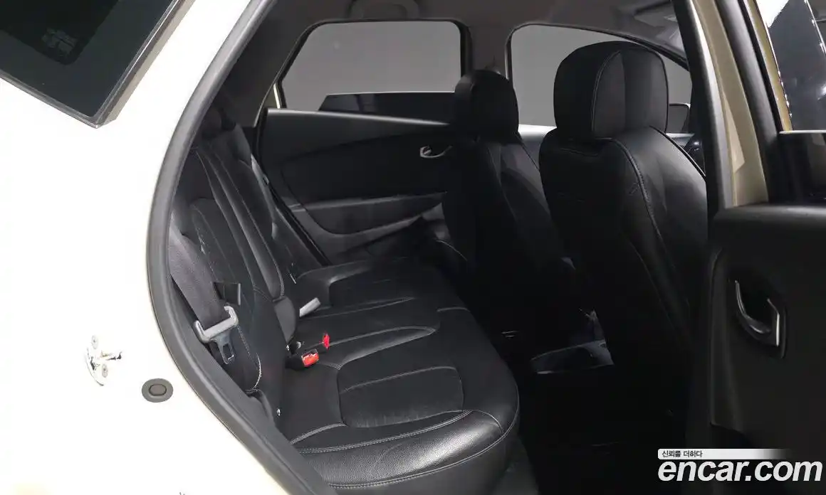 Renault QM3 2017 1.5 Автомат в Москве № 858182, фото 12