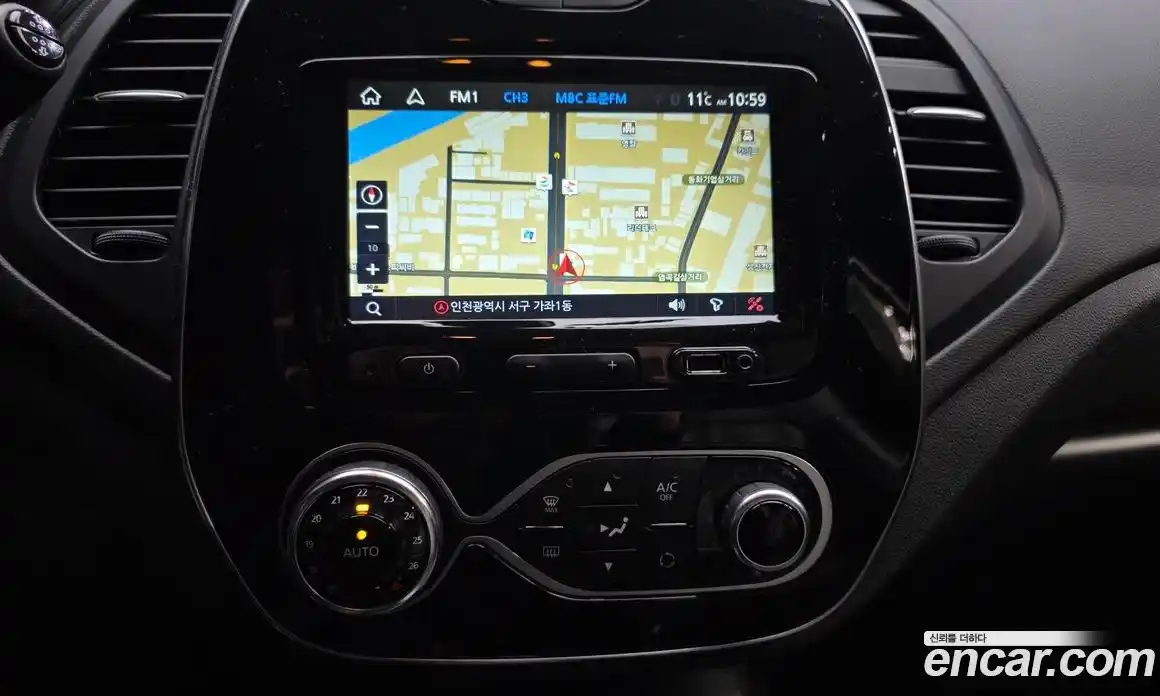 Renault QM3 2017 1.5 Автомат в Москве № 858182, фото 14