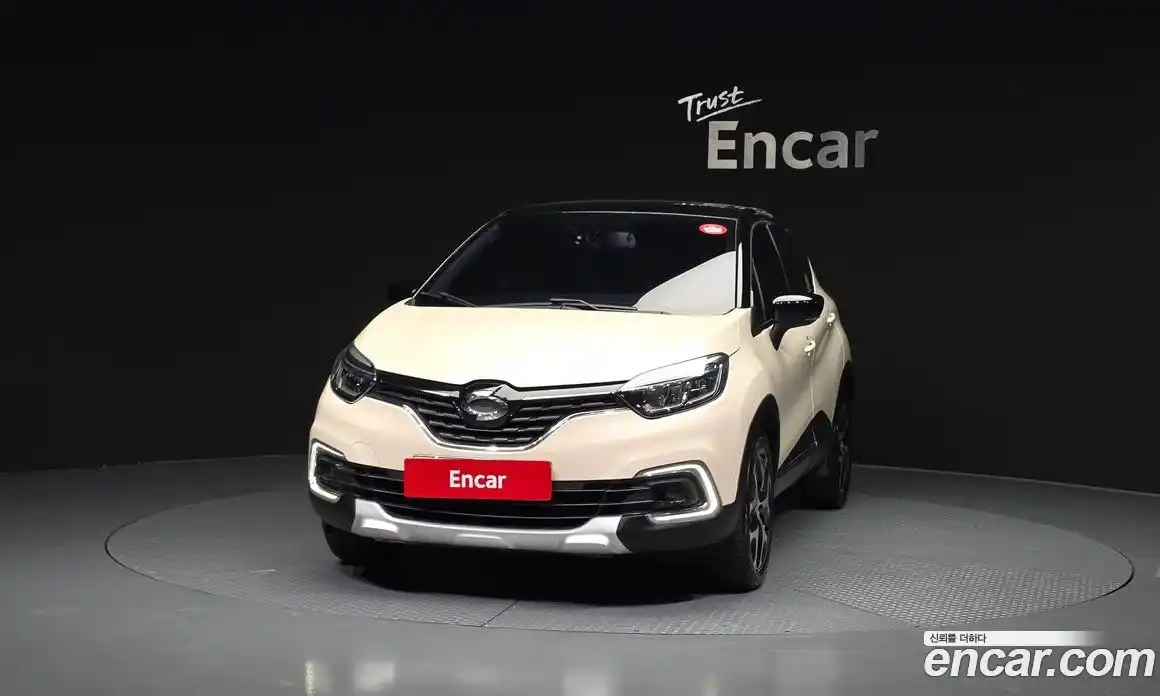 Renault QM3 2017 1.5 Автомат в Москве № 858182, фото 3