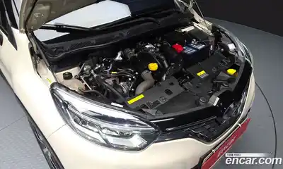 Renault QM3 2017 1.5 Автомат в Москве № 858182, миниатюра 6