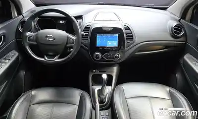 Renault QM3 2017 1.5 Автомат в Москве № 858182, миниатюра 7