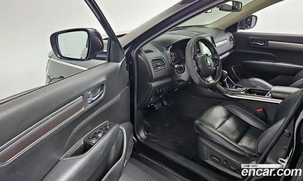 Renault QM6 2018 2.0 гидро в Москве № 858263, фото 10