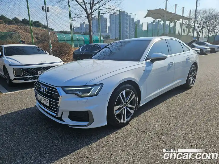 Audi A6 2022 2.0 Автомат в Москве № 860140, фото 1