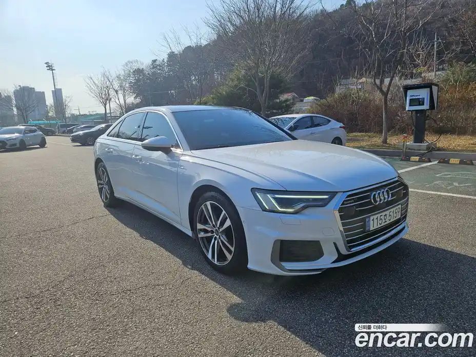 Audi A6 2022 2.0 Автомат в Москве № 860140, фото 2