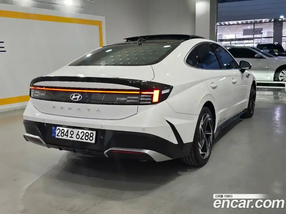 Hyundai Sonata 2025 1.6 Автомат в Москве № 886397, фото 2