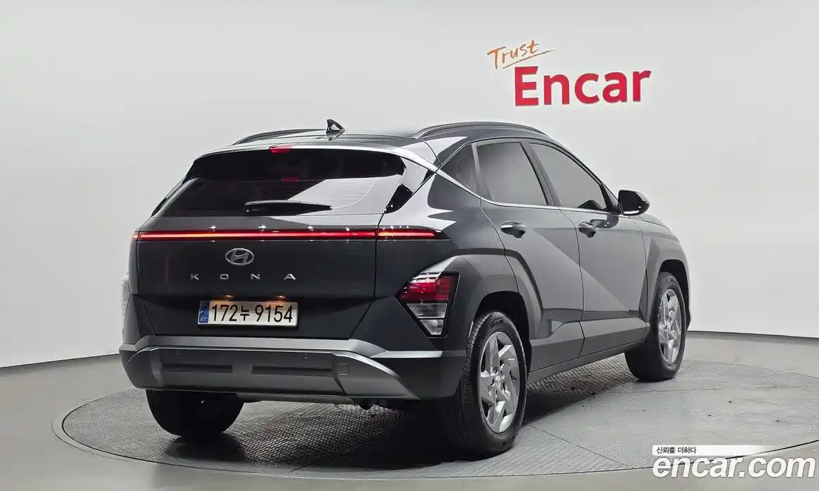 Hyundai Kona 2023 1.6 Автомат в Москве № 886541, фото 2