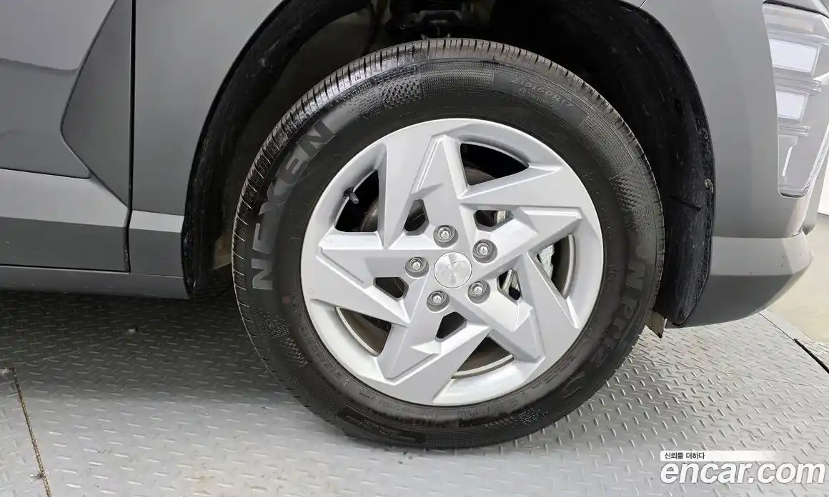 Hyundai Kona 2023 1.6 Автомат в Москве № 886541, фото 5