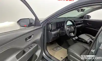 Hyundai Kona 2023 1.6 Автомат в Москве № 886541, миниатюра 10