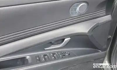 Hyundai Avante 2022 1.6 Автомат в Москве № 886580, миниатюра 12