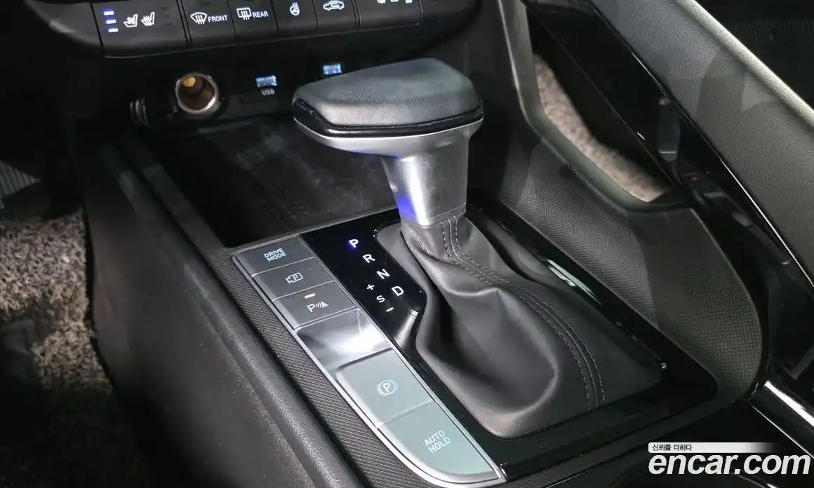 Hyundai Avante 2022 1.6 Автомат в Москве № 886580, фото 9