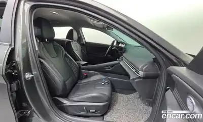 Hyundai Avante 2022 1.6 Автомат в Москве № 886580, миниатюра 10