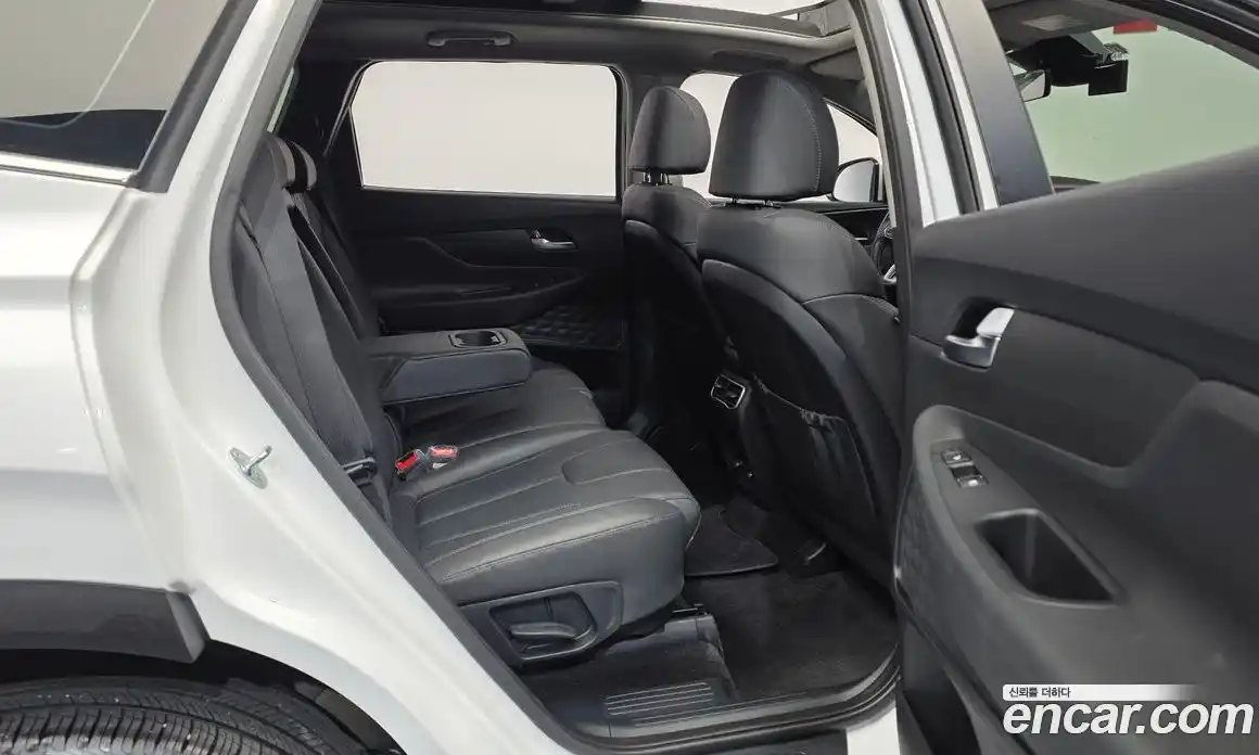 Hyundai Santa Fe 2023 2.2 Автомат в Москве № 886724, фото 12