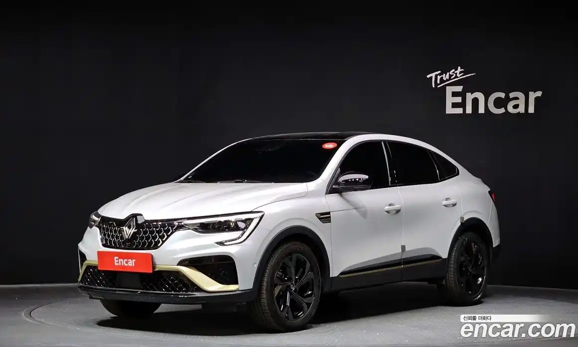 Renault Arkana 2024 1.6 гидро в Москве № 886956, фото 1