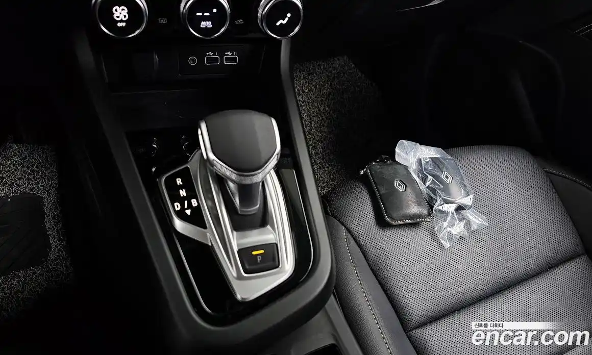 Renault Arkana 2024 1.6 гидро в Москве № 886956, фото 9
