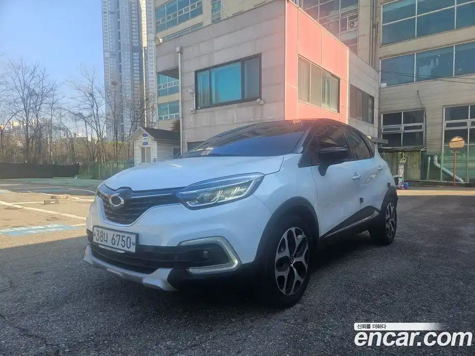 Renault QM3 2019 1.5 Автомат в Москве № 886984, фото 1