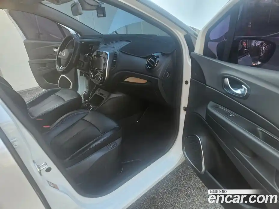 Renault QM3 2019 1.5 Автомат в Москве № 886984, фото 11