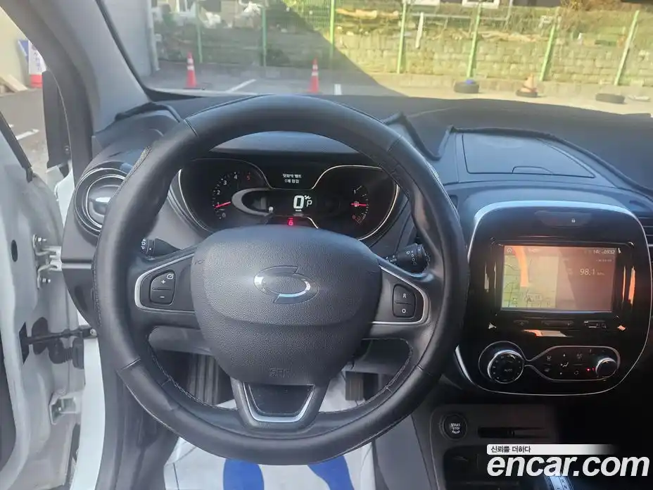 Renault QM3 2019 1.5 Автомат в Москве № 886984, фото 14