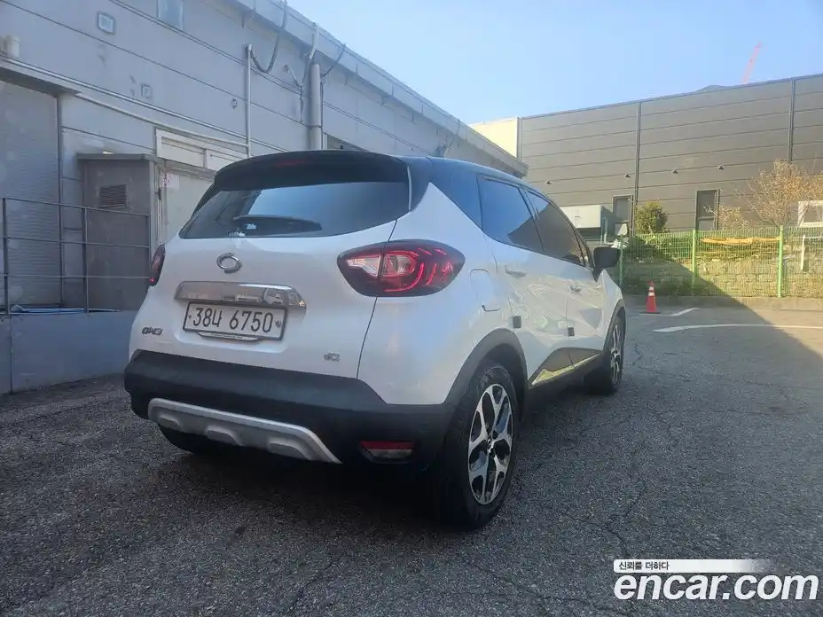 Renault QM3 2019 1.5 Автомат в Москве № 886984, фото 2