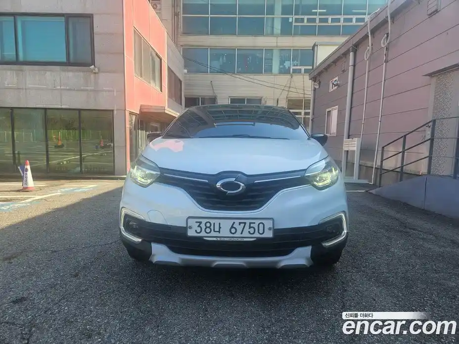 Renault QM3 2019 1.5 Автомат в Москве № 886984, фото 3