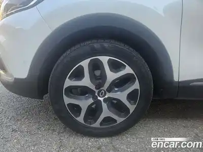 Renault QM3 2019 1.5 Автомат в Москве № 886984, миниатюра 5