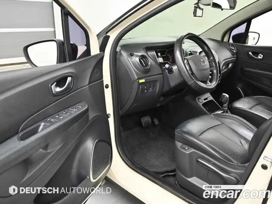 Renault QM3 2017 1.5 Автомат в Москве № 887354, фото 11